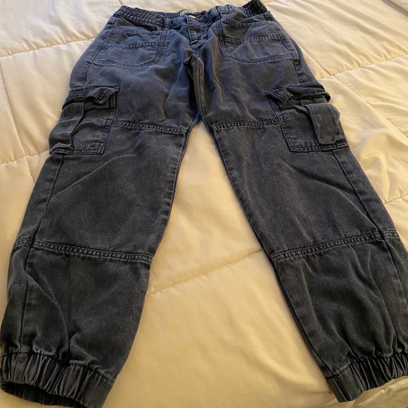 Jeans - Picture 1 of 4